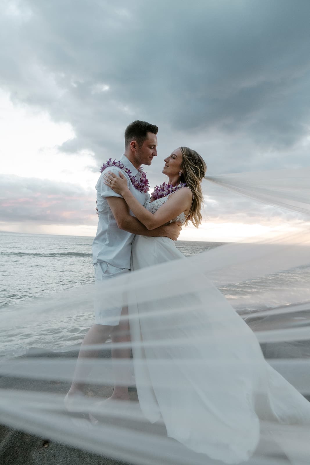 Kauai elopement photography for natural and candid images