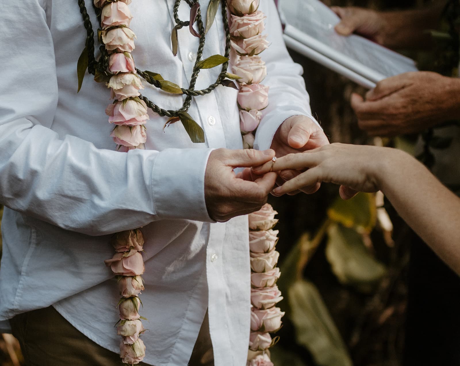 Kauai wedding photographer for natural and breathtaking images