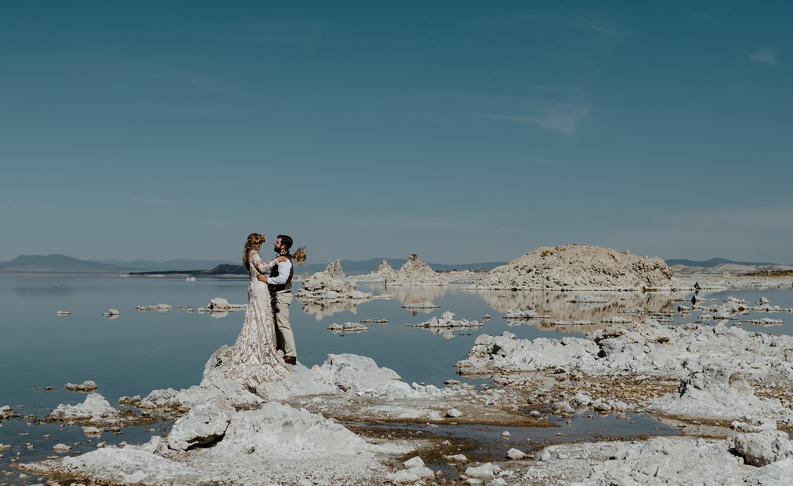 Professional Oahu engagement photography for stunning photos