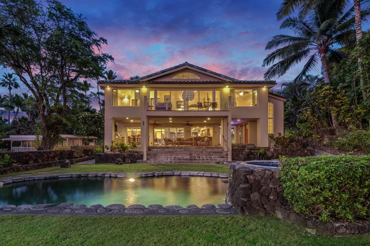 Kona Beach Bungalows - Kailua Kona, Hawaii - Salt Drifter Photography - Big Island Beach Wedding Photographer in Kona