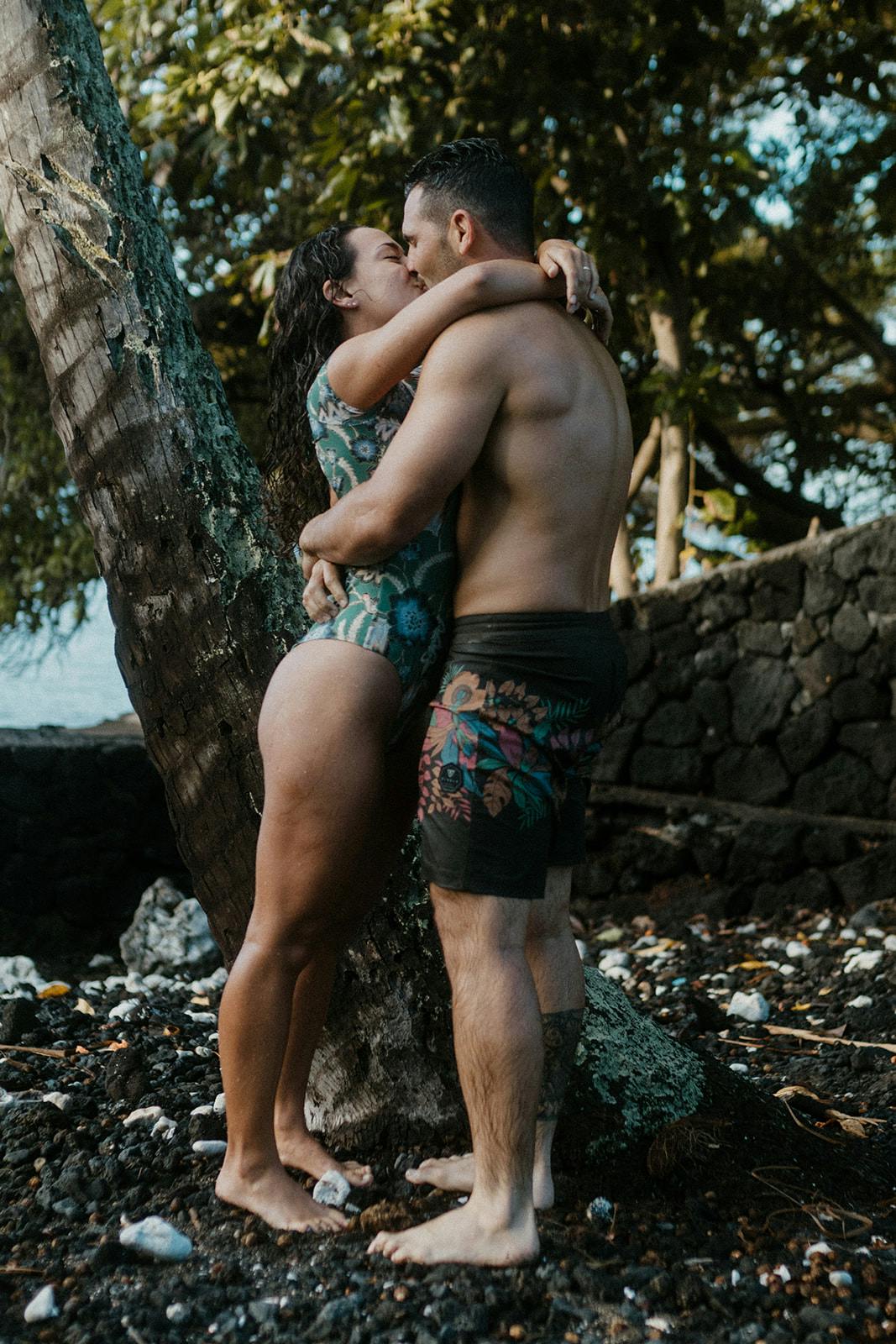 Expert Hawaii elopement photography for a high-end experience