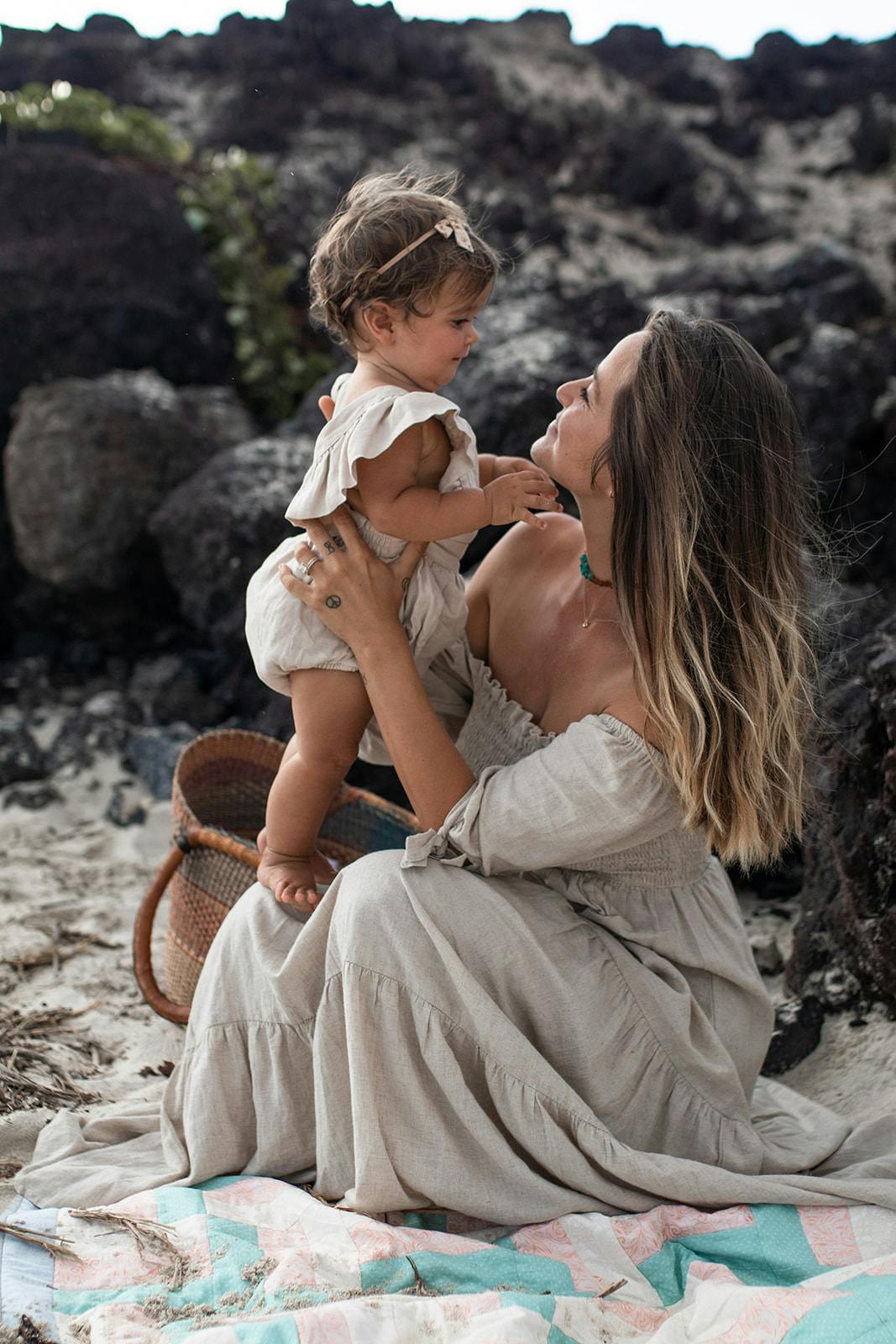 Intimate Hawaii family photography for private and personalized family sessions