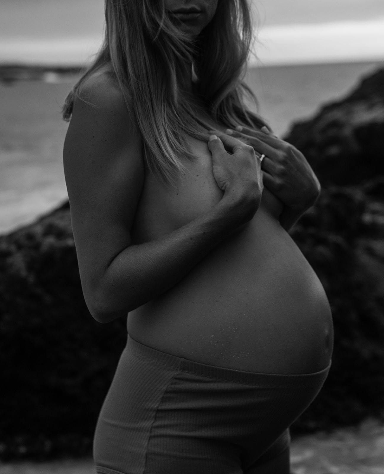 Kauai maternity photography for unique and personalized maternity sessions